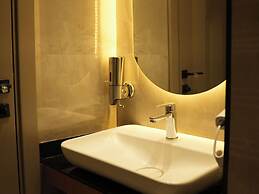 Arun Suites