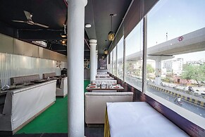 Hotel Luxeevista by Navodayans