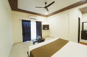 Hotel Raaya Regency