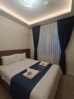 Airport Waves Hotel