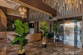 Airport Waves Hotel