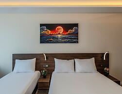 Airport Waves Hotel