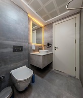 Airport Waves Hotel