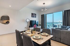 Stunning Burj Khalifa & Fountain Views