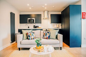 3 Huntingdon Place