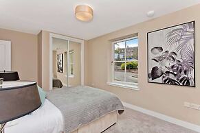 3 Huntingdon Place