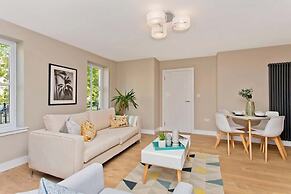 3 Huntingdon Place