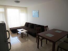 Breeze Apartments