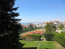 Breeze Apartments