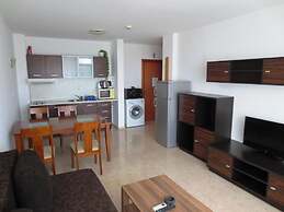 Breeze Apartments