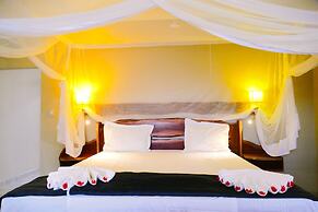 Omukuyu Wildlife Lodge