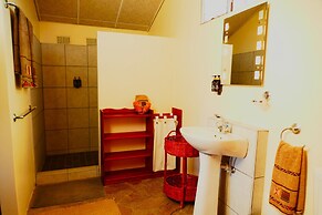 Omukuyu Wildlife Lodge