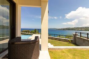 Ocean s Edge Fully Staffed Luxury Villa