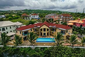Breathtaking Oceanfront Luxe Villa in Tower Isle Jacuzzi Pool Fully St