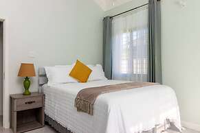 Draxhall Beach Access Gated Community Full Air Con
