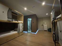 BuenaSentro Hostel