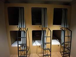 BuenaSentro Hostel
