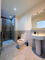 Upperhead Row Apartment