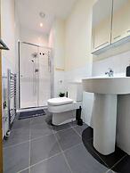 Upperhead Row Apartment