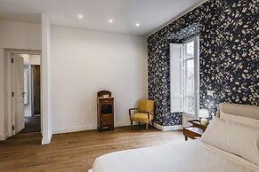Upscale Urban Apartment by Wonderful Italy