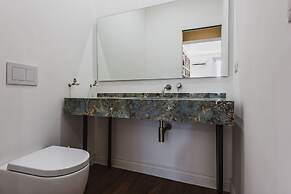 Upscale Urban Apartment by Wonderful Italy