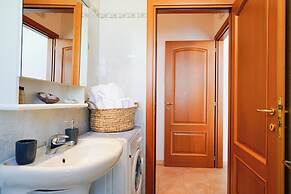 Appartamento a Torre Canne con balcone