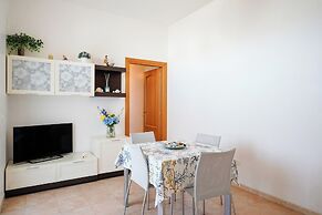 Appartamento a Torre Canne con balcone