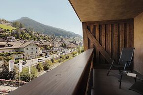 Hotel COSMEA Dolomites