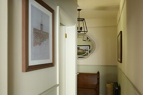 Gardeners Cottage