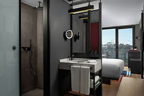 Aloft by Marriott Istanbul Karakoy