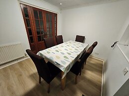 Stay,work, Relax Ideal for Crews and Long Stays