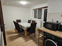 Stay,work, Relax Ideal for Crews and Long Stays