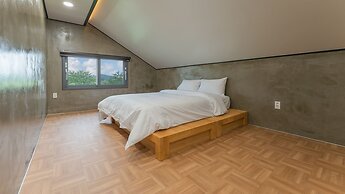 Taean Aloha Oe Pet Pool Villa