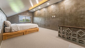 Taean Aloha Oe Pet Pool Villa