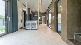 Taean Aloha Oe Pet Pool Villa