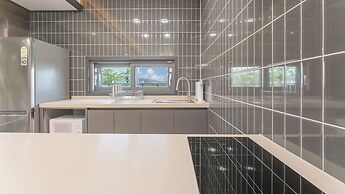 Taean Aloha Oe Pet Pool Villa