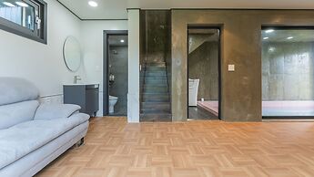 Taean Aloha Oe Pet Pool Villa