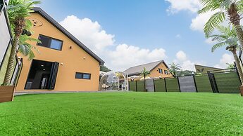 Taean Aloha Oe Pet Pool Villa