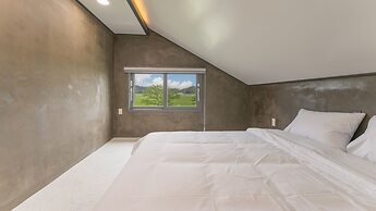 Taean Aloha Oe Pet Pool Villa