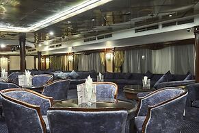 prince omar boat