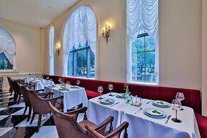 Meet the designer hotel