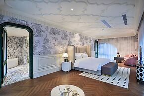 Meet the designer hotel