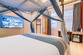 Peking quadrangle Hotel