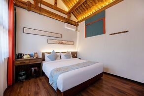 Peking quadrangle Hotel