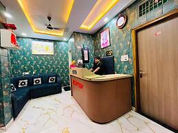 Hotel PVS Grand