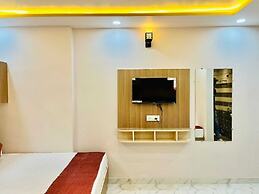 Hotel PVS Grand