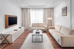 Landmark Hotel & Suites