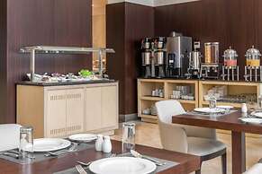 Landmark Hotel & Suites