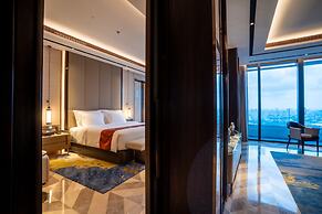 Arjuna Solitaire Hotel