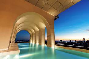 Arjuna Solitaire Hotel